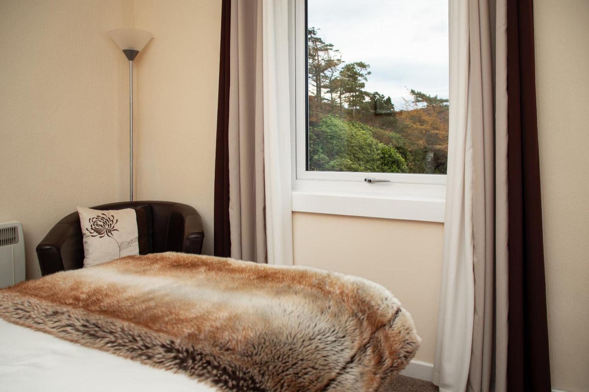The Rhiconich Hotel キンロックバービ 部屋 写真